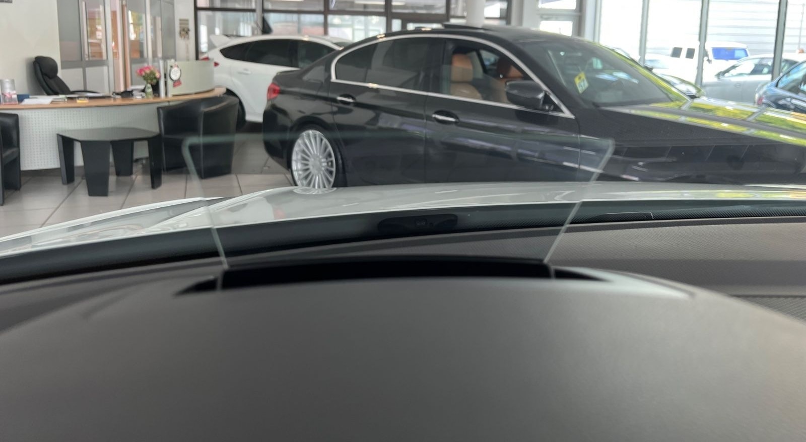 Volkswagen Tiguan Comfortline 2.0TDI *DIGITALTACHO*LED*360° foto 16