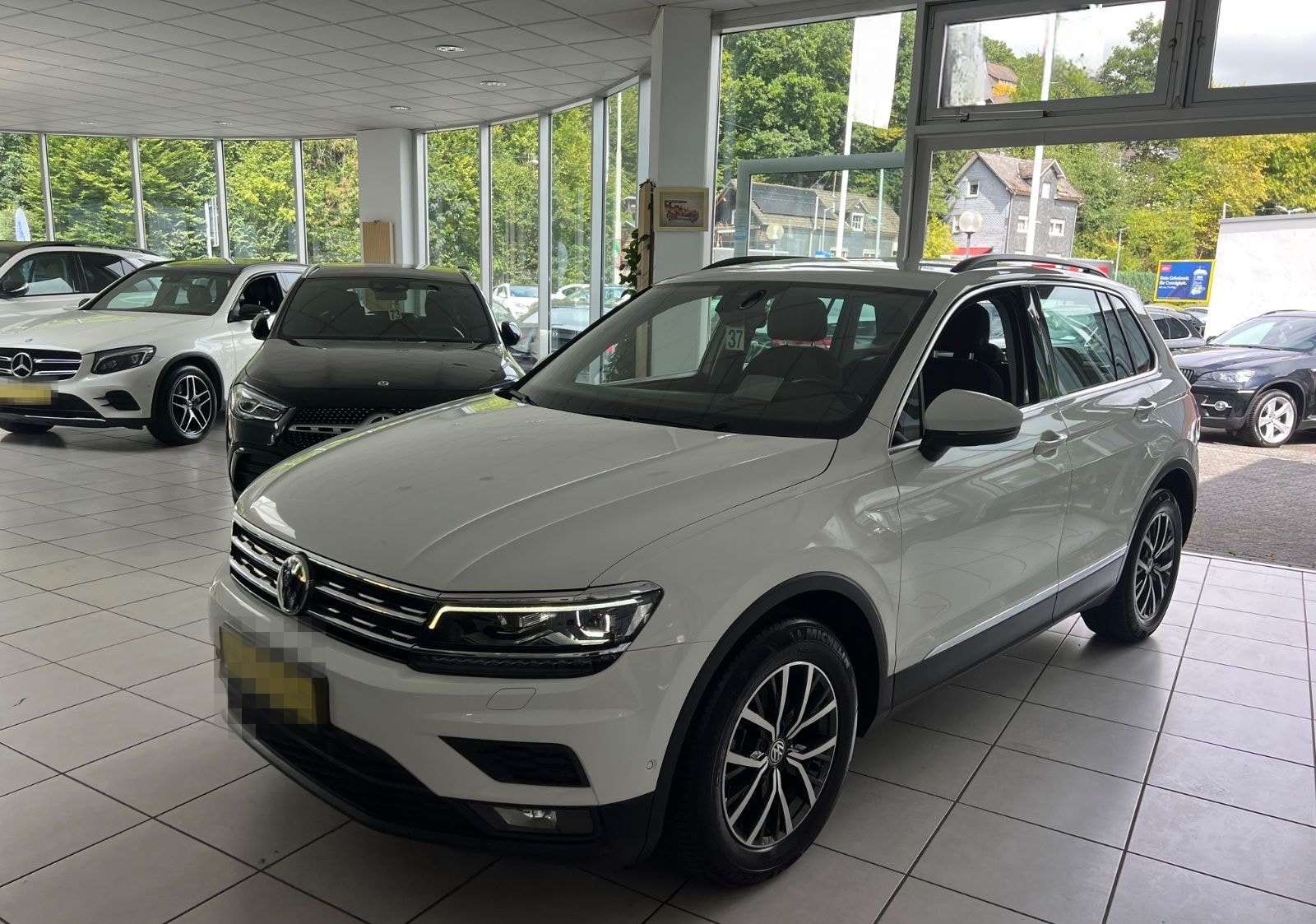 Volkswagen Tiguan Comfortline 2.0TDI *DIGITALTACHO*LED*360° foto 9