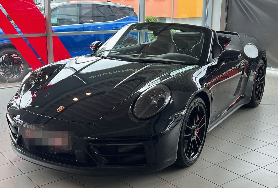 Porsche 911 992 GTS Cabrio 2024