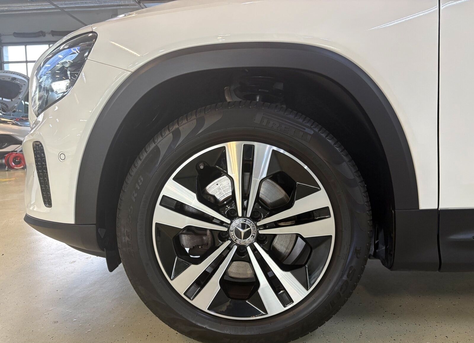 Mercedes-Benz GLB 200 Prog Adv Plus Pano 360 Cam AHK Multibeam foto 9