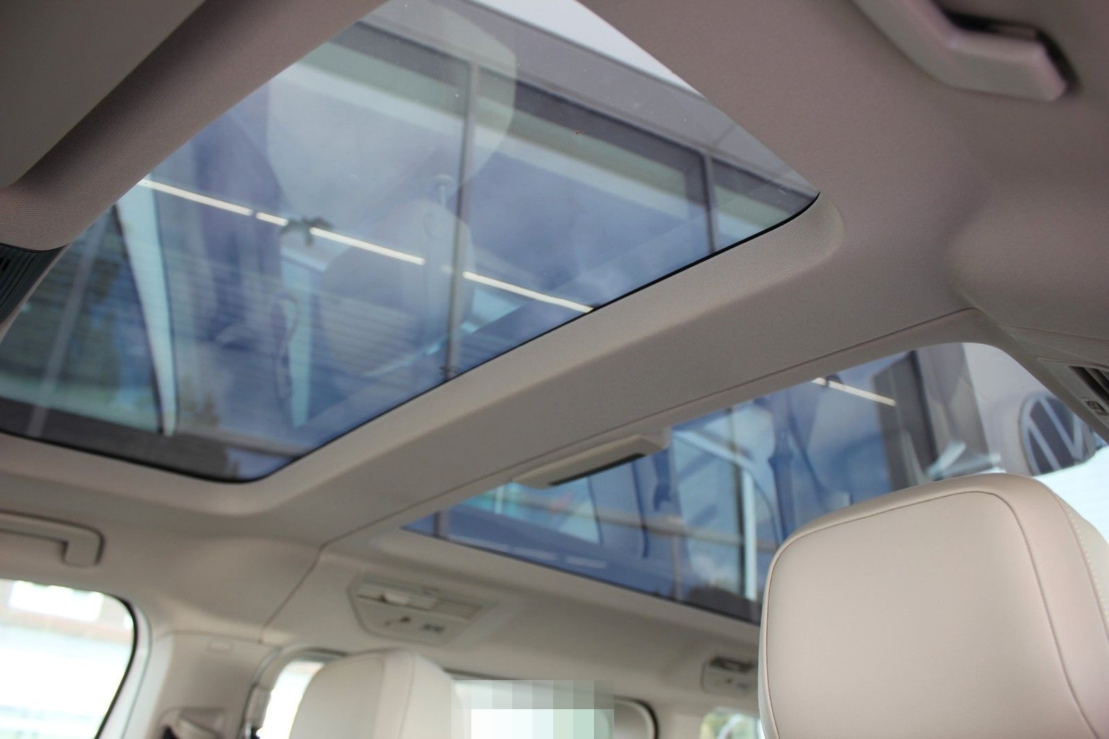 Volkswagen T7 Multivan Style 2.0 TDI DSG AHK,Navi,Panodach foto 13