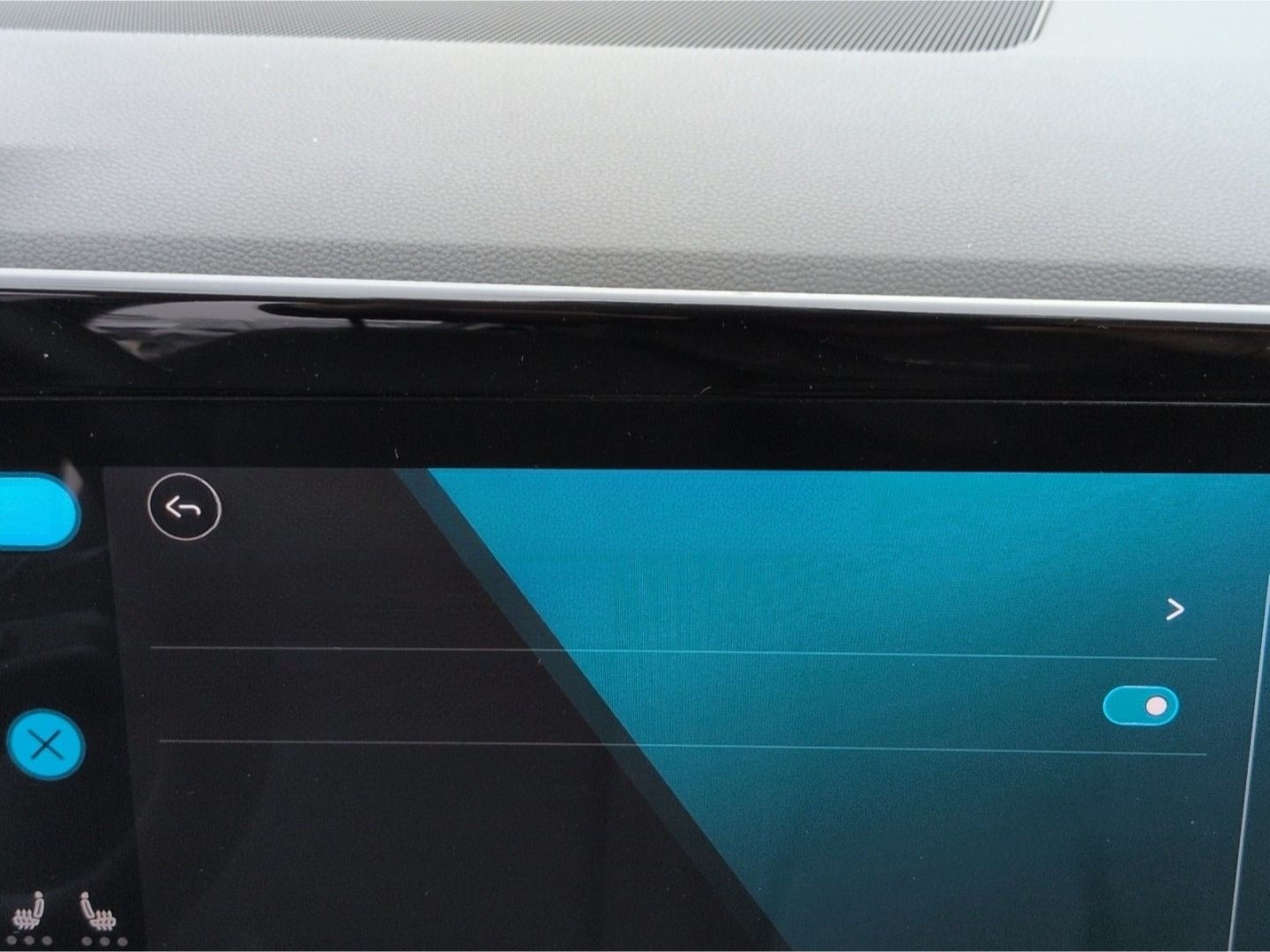 Volkswagen Golf VIII Life 2.0TDI*StndHzg ACC 4xSHZ Navi LED foto 14