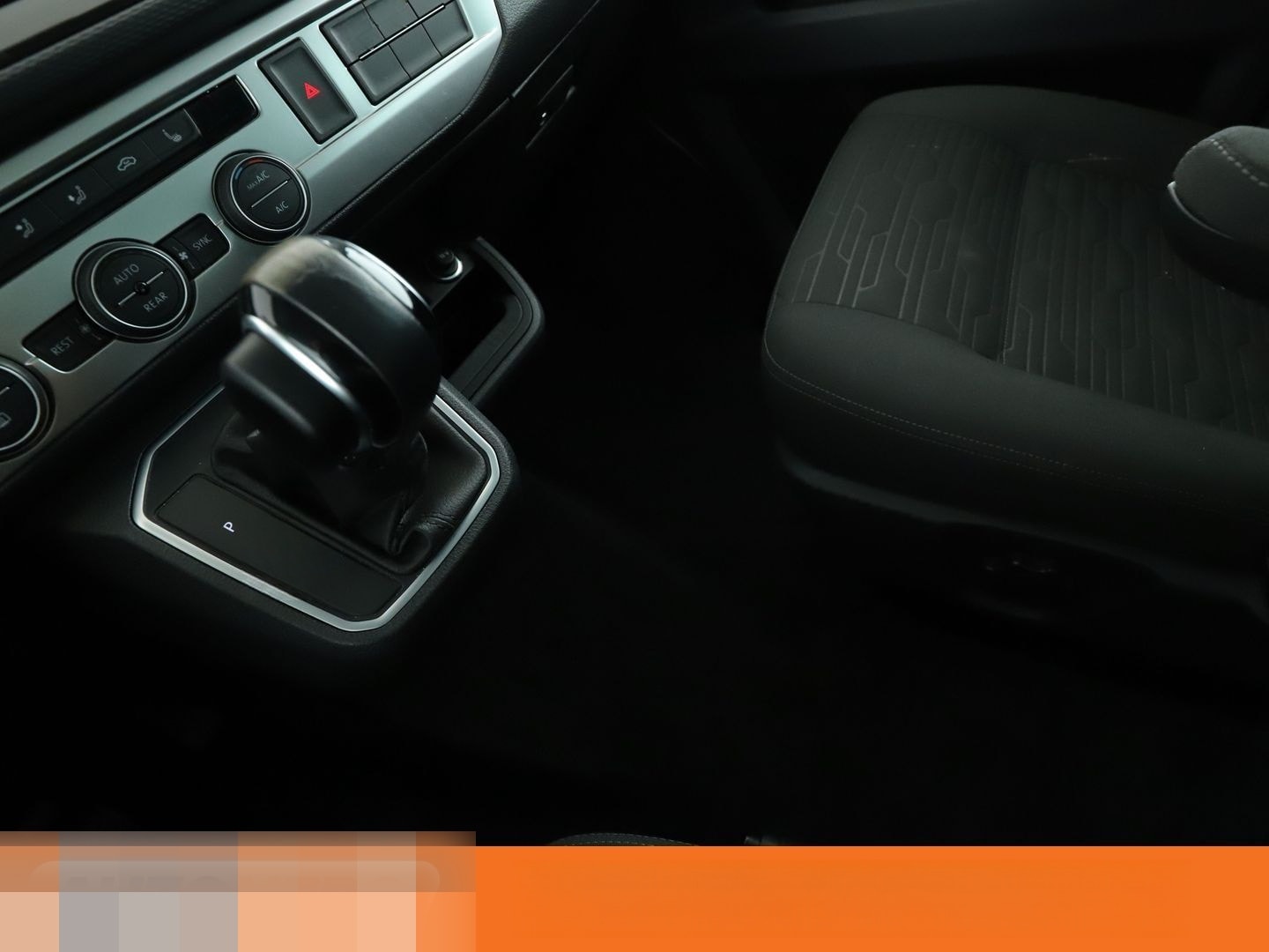 Volkswagen T6 Multivan 2.0 TDI Comfortline FWD Aut.*NAVI* foto 18