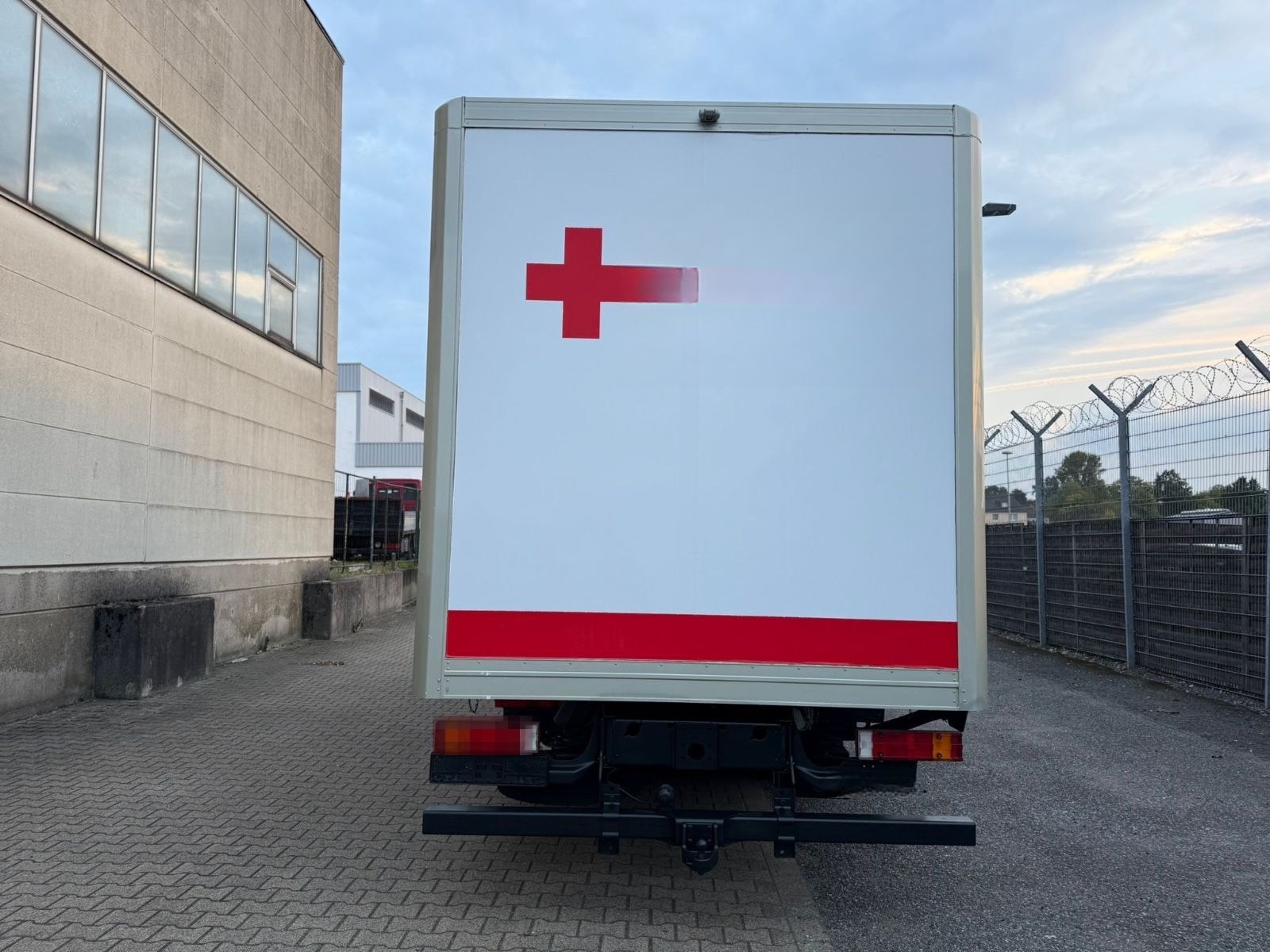 Mercedes-Benz Atego 816 *WOHNMOBIL*RÖNTGENMOBIL*CAMPER*UNIKAT* foto 7