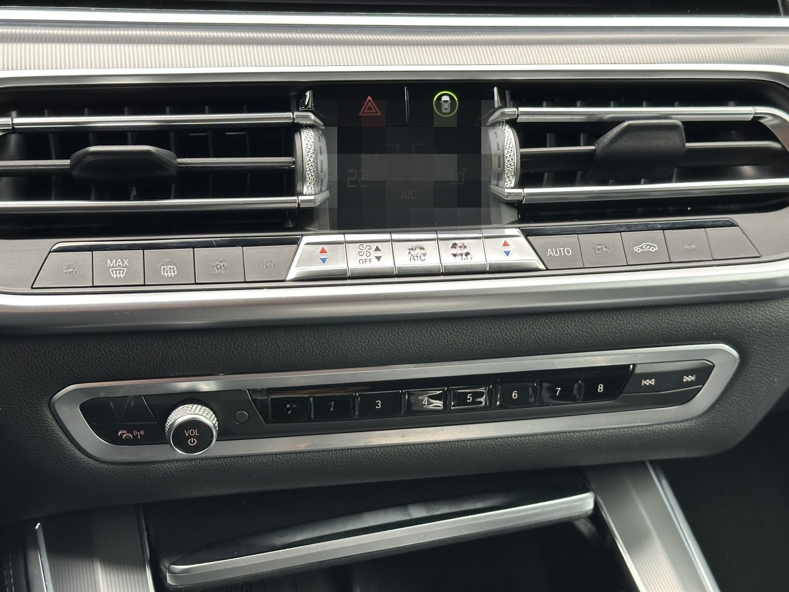 BMW X5 xDrive45e / MEMORY / Live Cockpit / H&K Sound foto 18