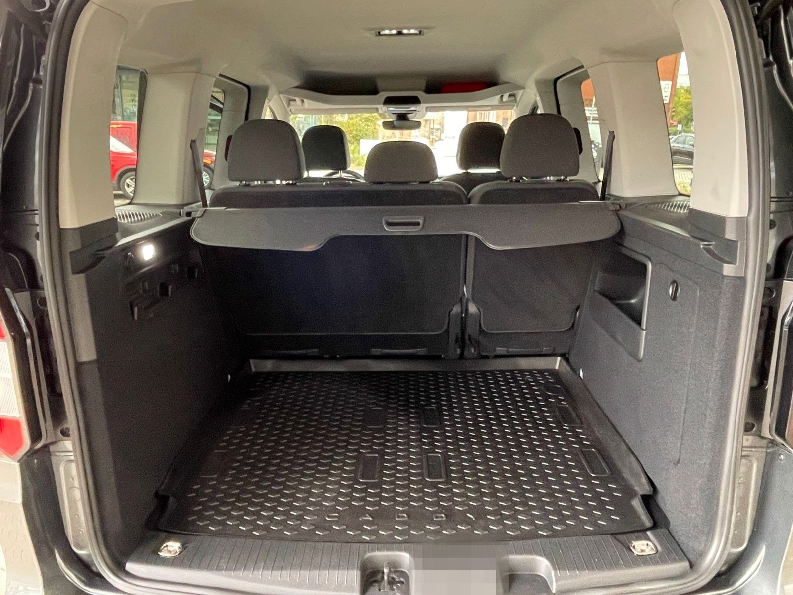 Volkswagen Caddy 2.0 TDI 90kW DSG Life foto 12