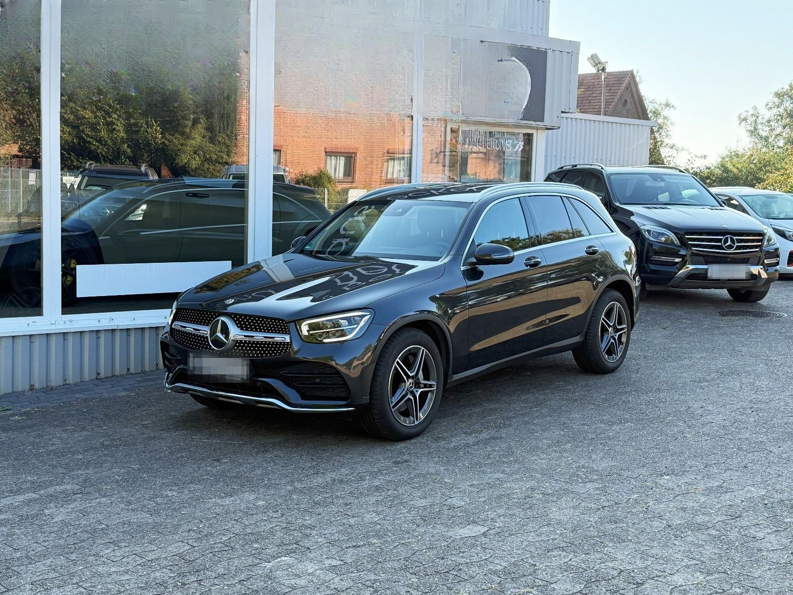 Mercedes-Benz GLC 200 4Matic+AMG LINE+LED+KAMERA+KEYLESS GO+ foto 1