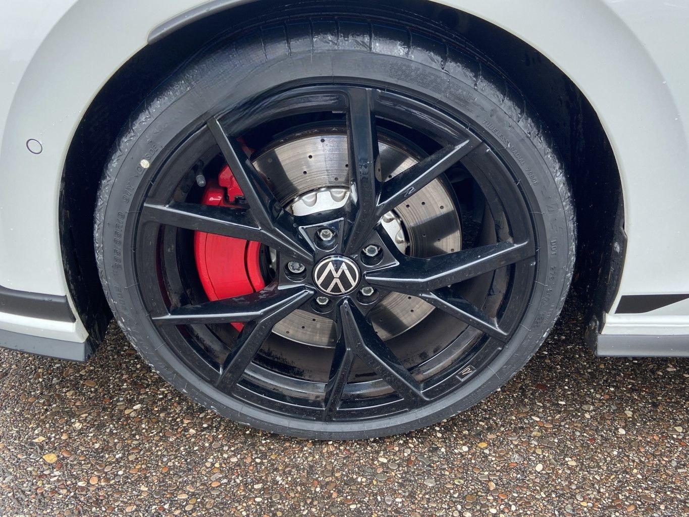 Volkswagen Golf GTI CLUBSPORT 2.0 TSI AKRAPOVIC+DSG GTI-PER foto 8