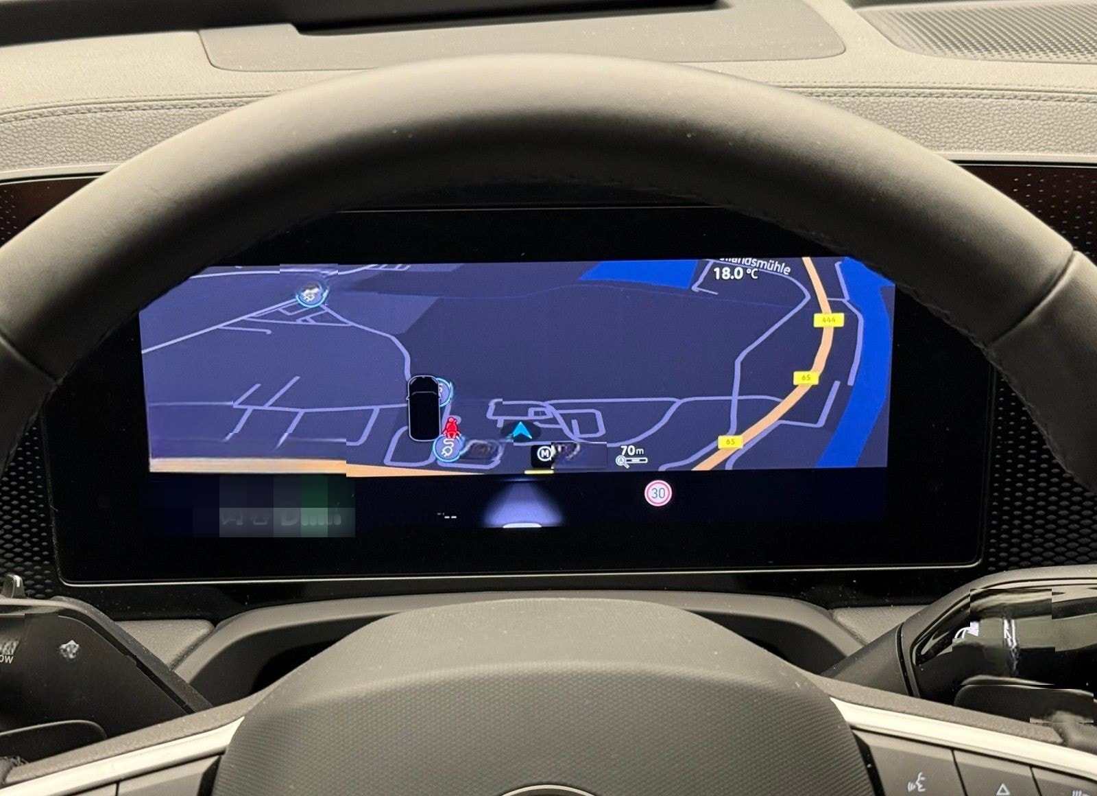 Volkswagen Passat Variant PA 1.5 eHybrid Business HeadAHK foto 11