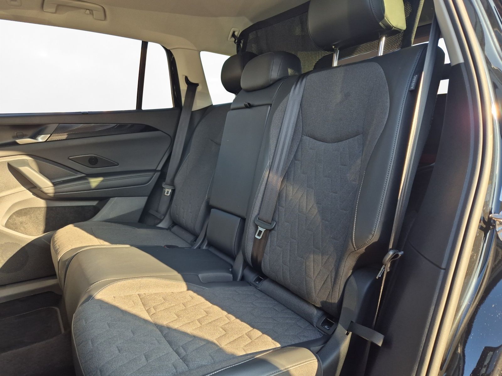 Volkswagen Tayron 1.5 eTSI DSG Navi AHK RüKa Klima Matrix foto 5