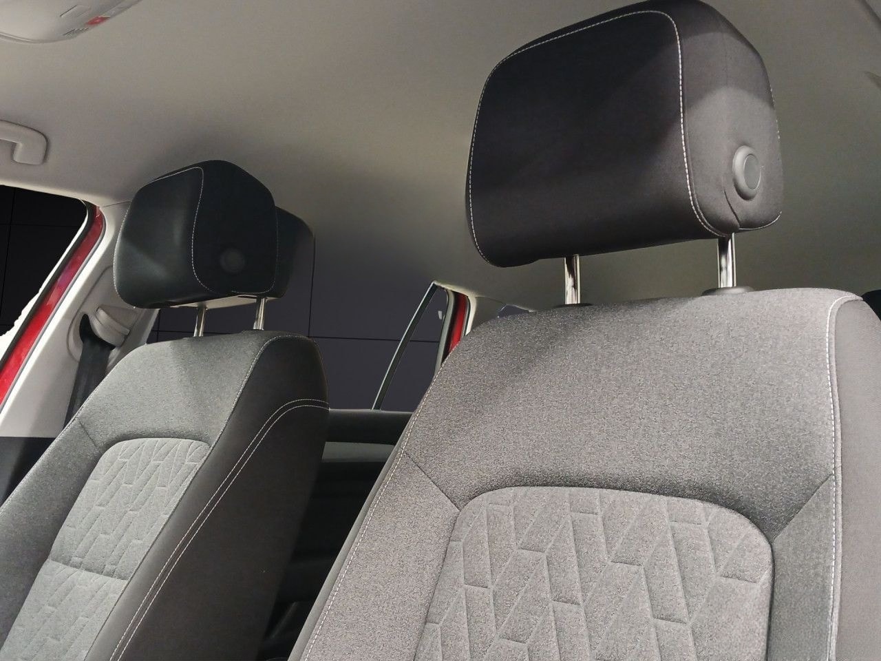 Volkswagen Passat Variant Business 2.0TDI DSG Navi LED SHZ foto 15