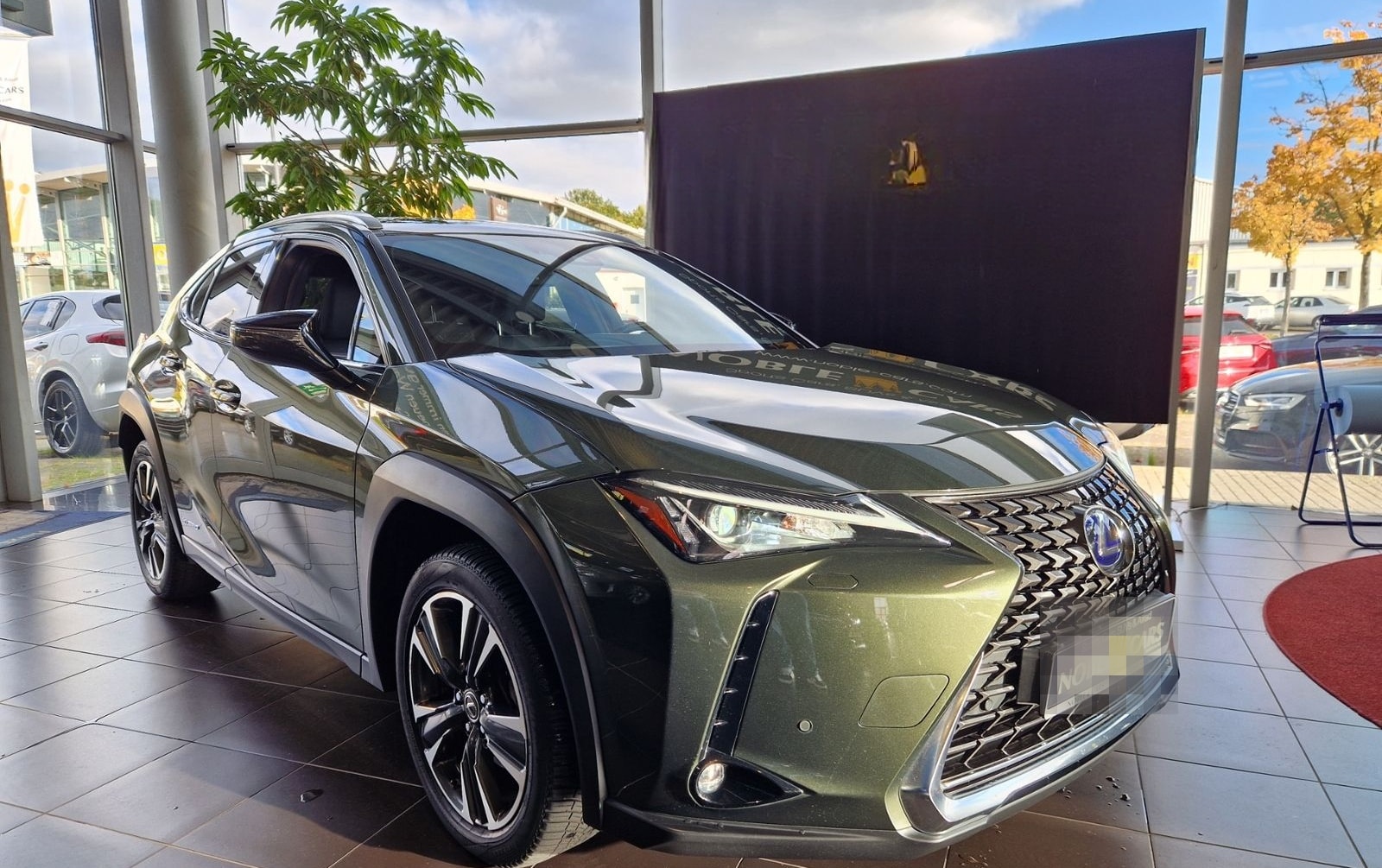 Lexus UX 250 h Style LED ALU foto 1