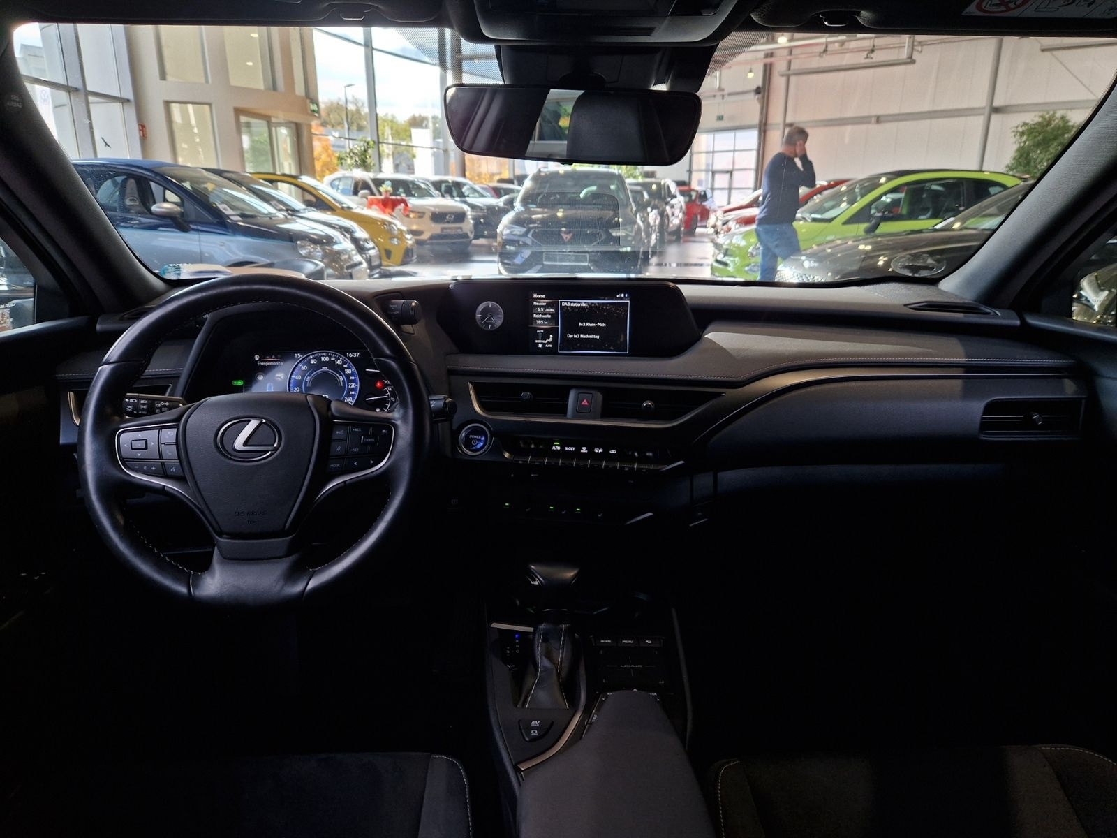Lexus UX 250 h Style LED ALU foto 12
