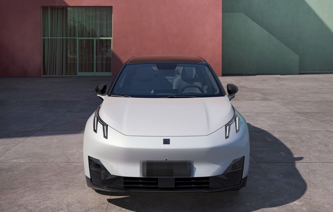 Lynk&Co 02 Core