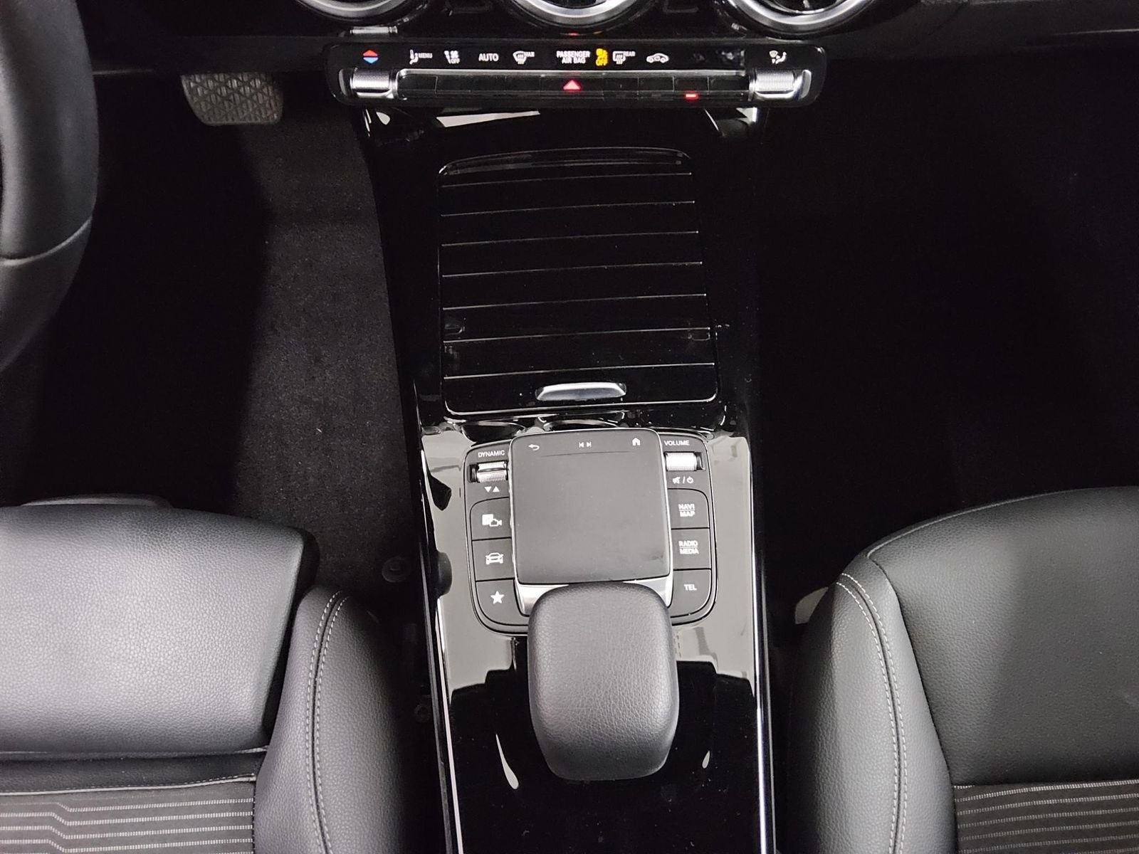 Mercedes-Benz CLA 250 Shooting Brake e Navi MBUX Panorama RFK foto 6