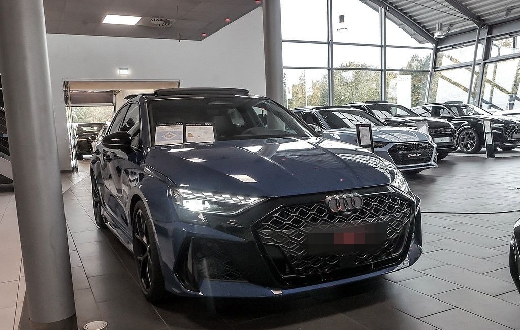 Audi RS3 Sportback 2.5 TFSI quattro MATRIX-LED SONOS foto 2