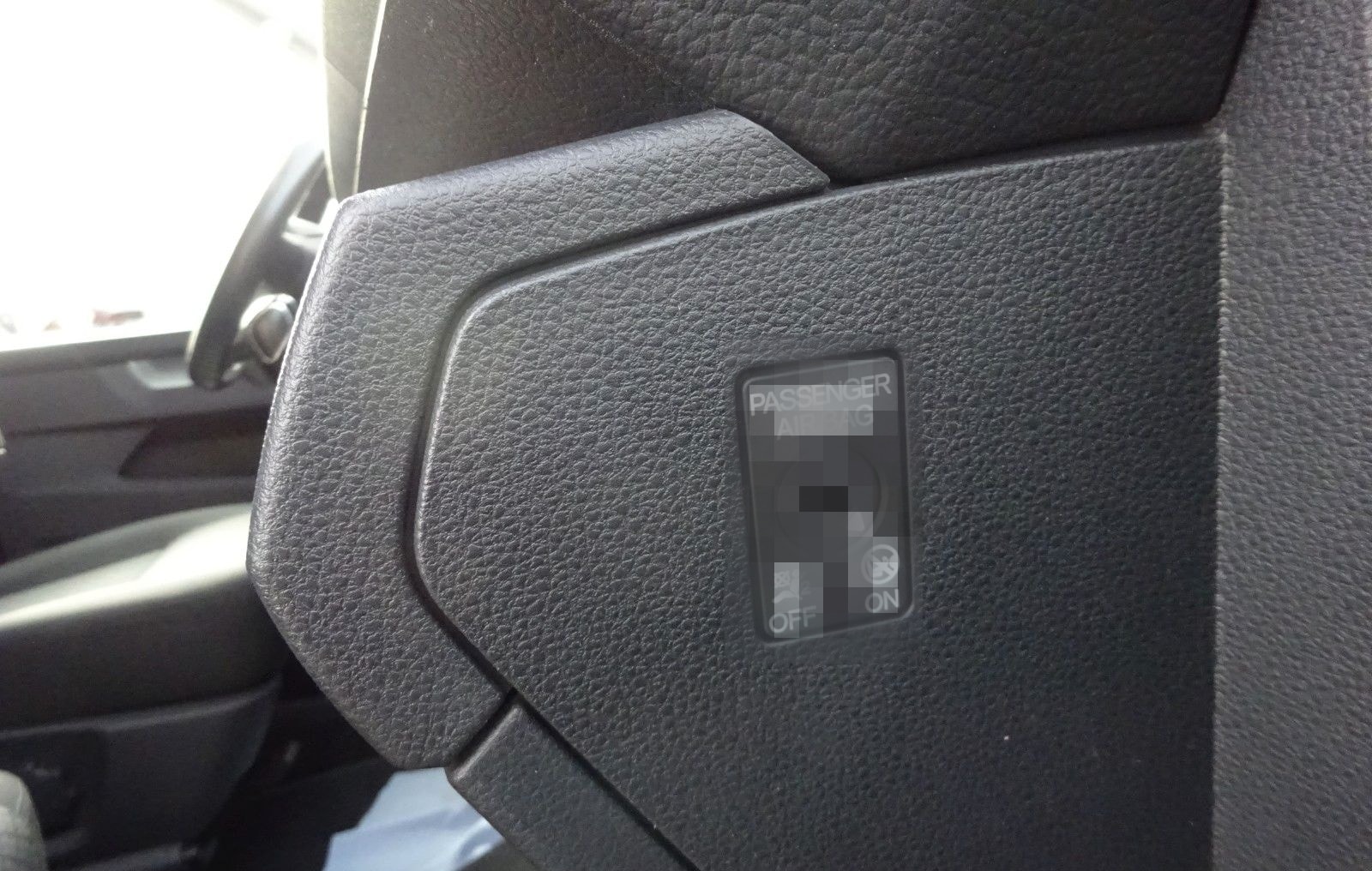 Volkswagen T6.1 Multivan 150PS DSG KR Navi Tempomat 7-Sitze foto 8