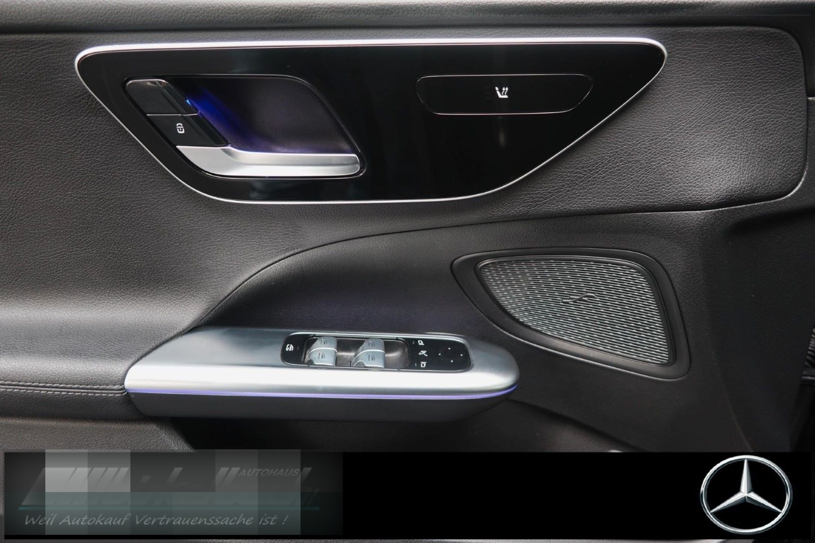 Mercedes-Benz C 300 T d Avantgarde Night LED TWA MBUX foto 11