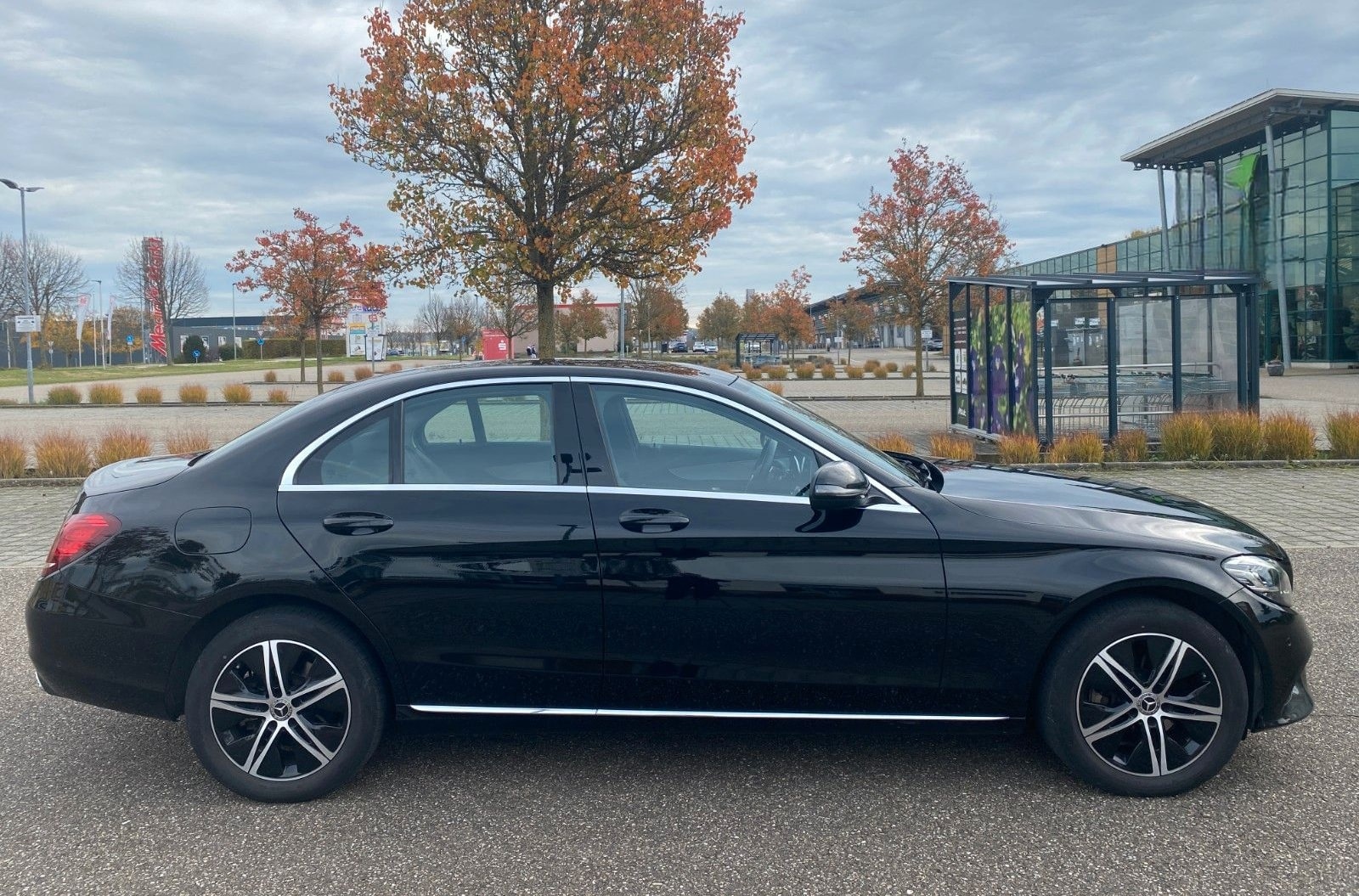 Mercedes-Benz C 200 d Avantgarde,LED,Leder,Navi,Kamera,PDC. foto 6