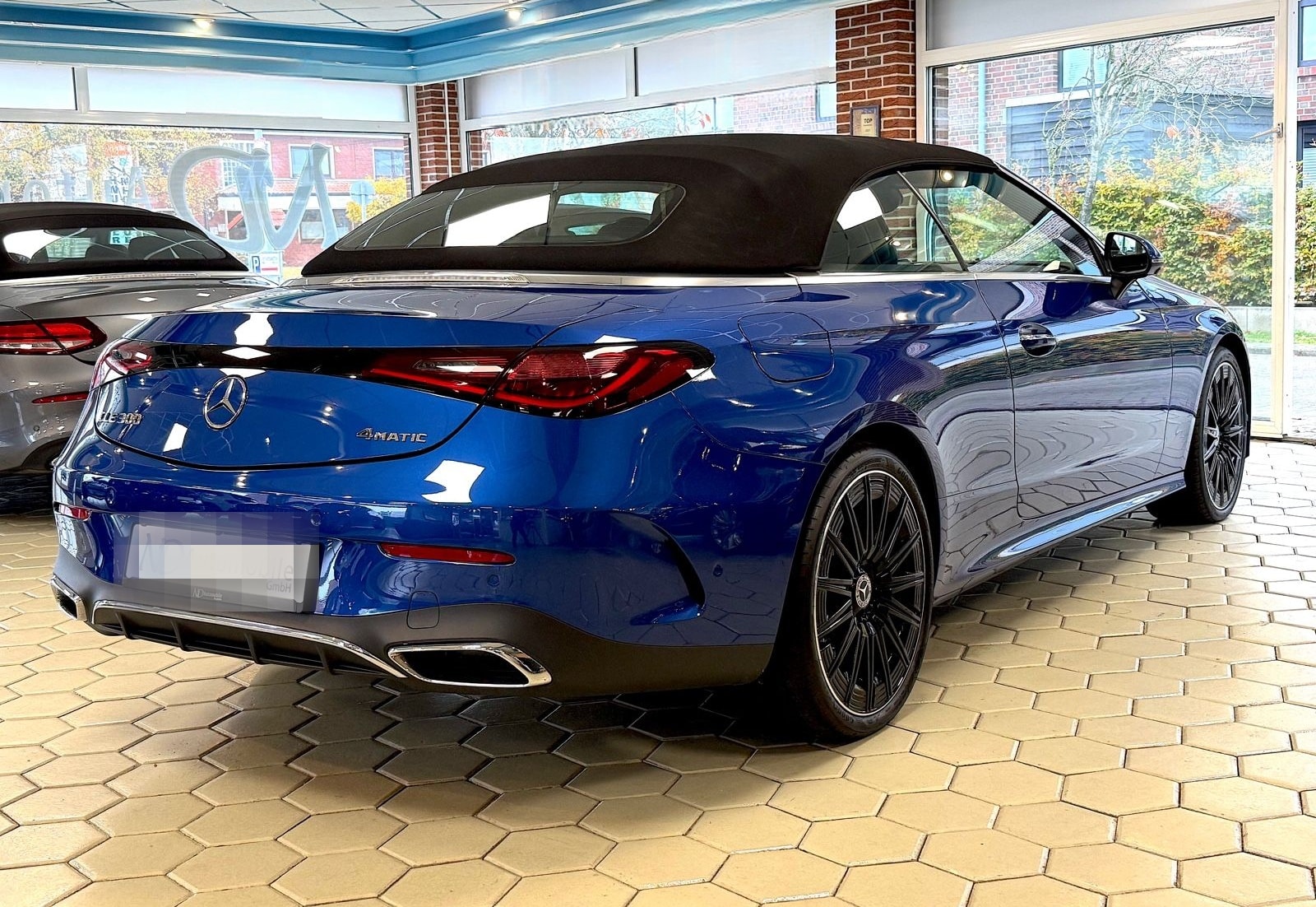 Mercedes-Benz CLE 300 Cabrio 4Matic AMG Line Premium Plus foto 5