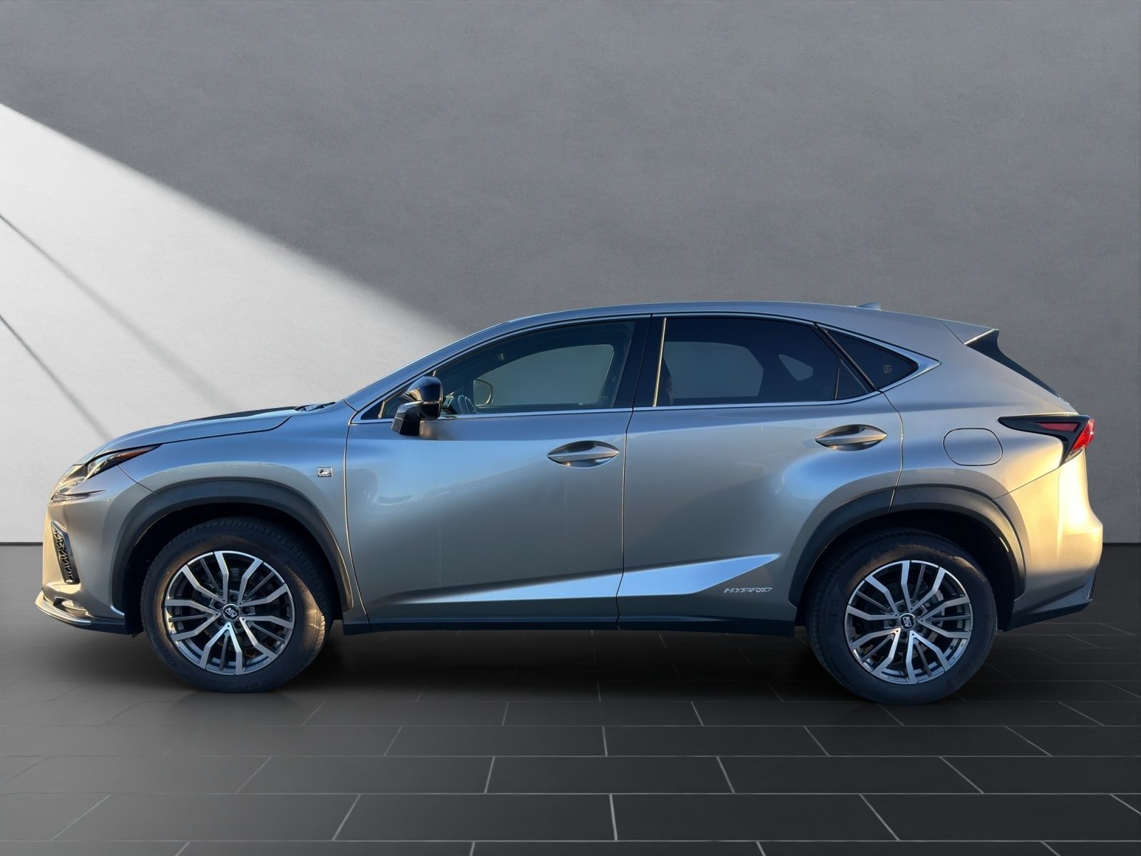 Lexus NX 300 h*F-Sport*PANO*360KAMERA* 15J-GARANTIE foto 2