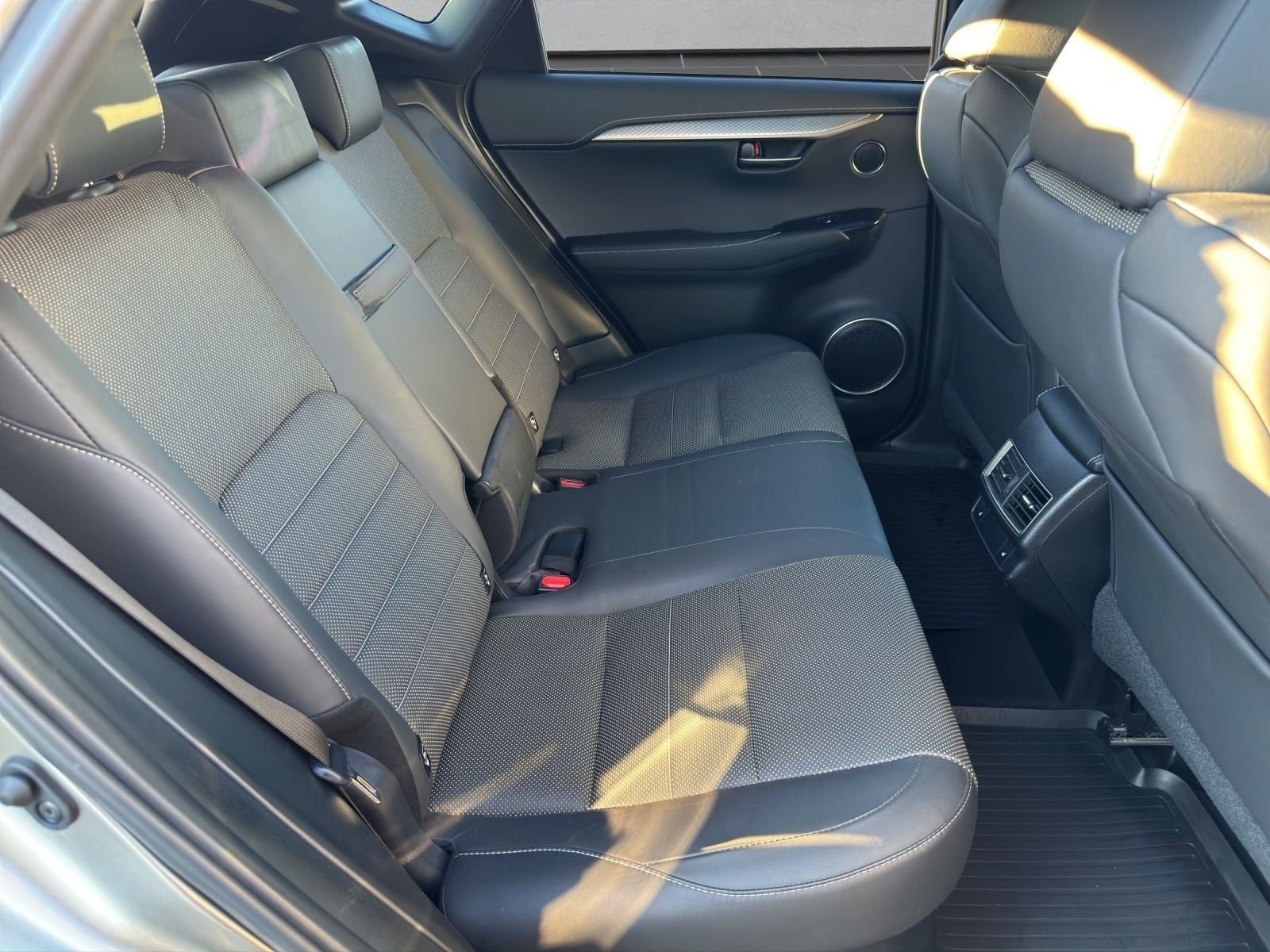 Lexus NX 300 h*F-Sport*PANO*360KAMERA* 15J-GARANTIE foto 17