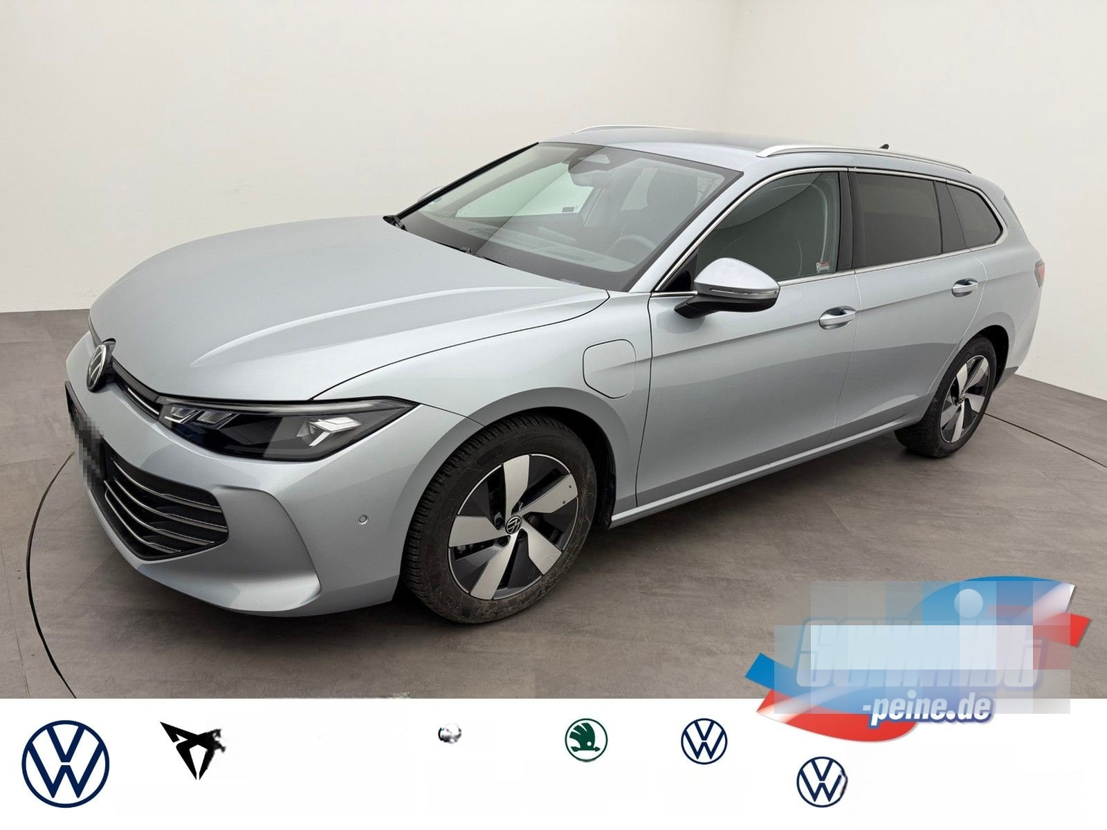 Volkswagen Passat Variant PA 1.5 eHybrid Business HeadAHK foto 1