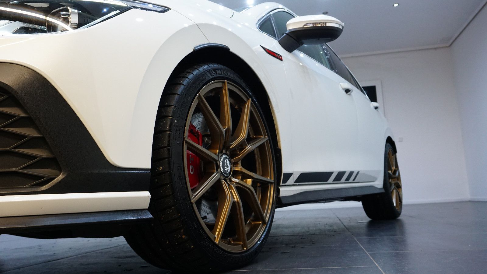 Volkswagen GTI VIII Clubsport *Oryx-Weiß Perlmutt*HarmanK* foto 4