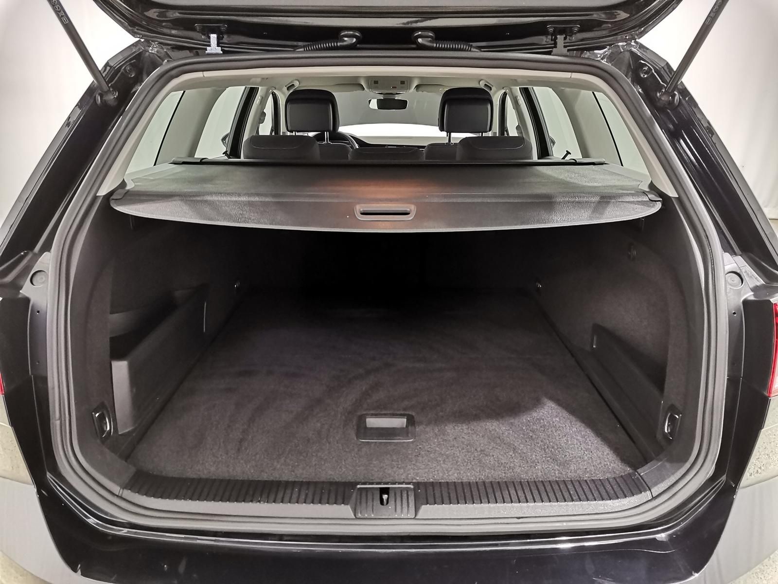 Volkswagen Passat Variant 1.4 TSI DSG GTE LED|Navi|ACC|Mass foto 21