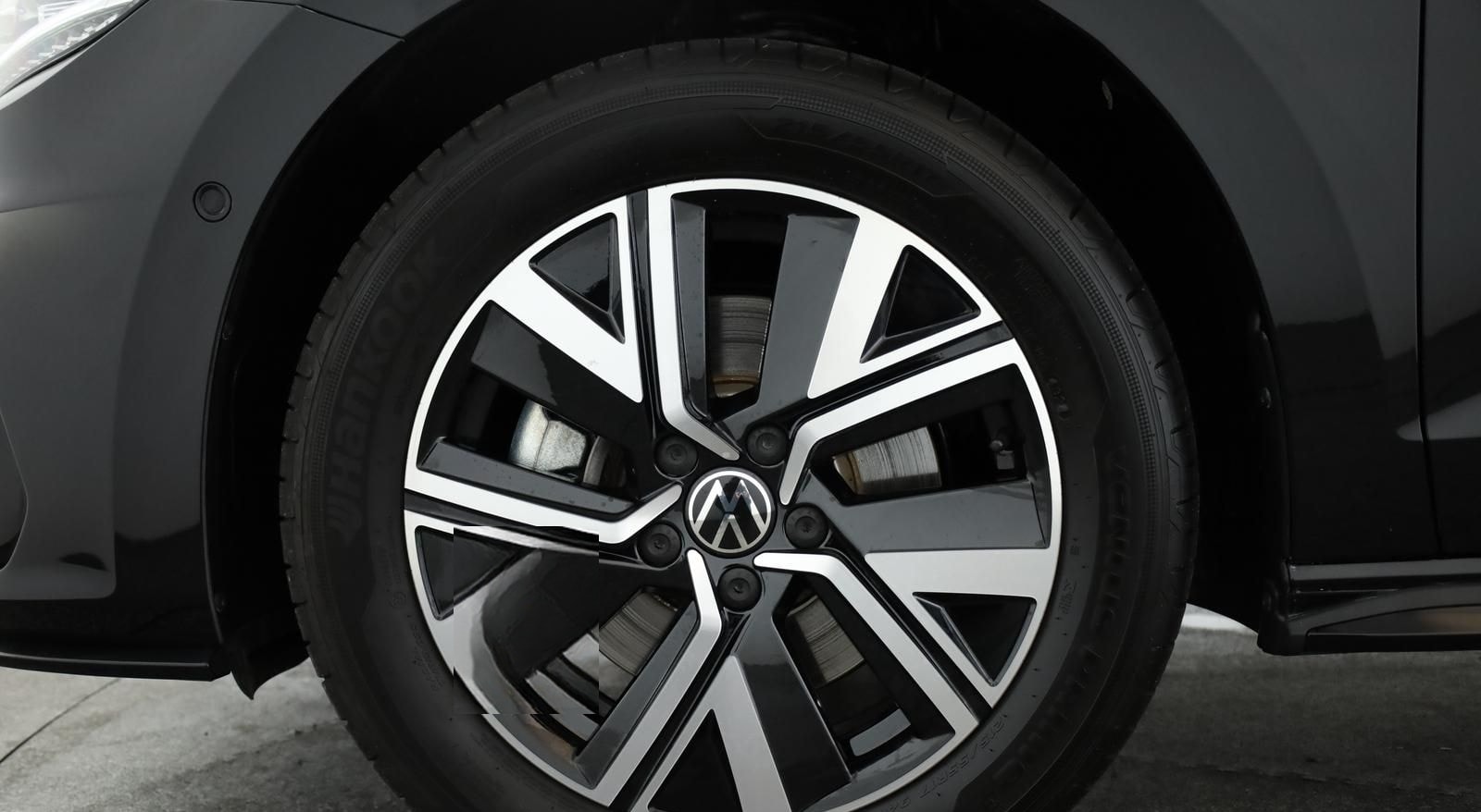 Volkswagen Touran 2.0 TDI DSG Highline R-Line 7 Pan Nav AHK foto 21