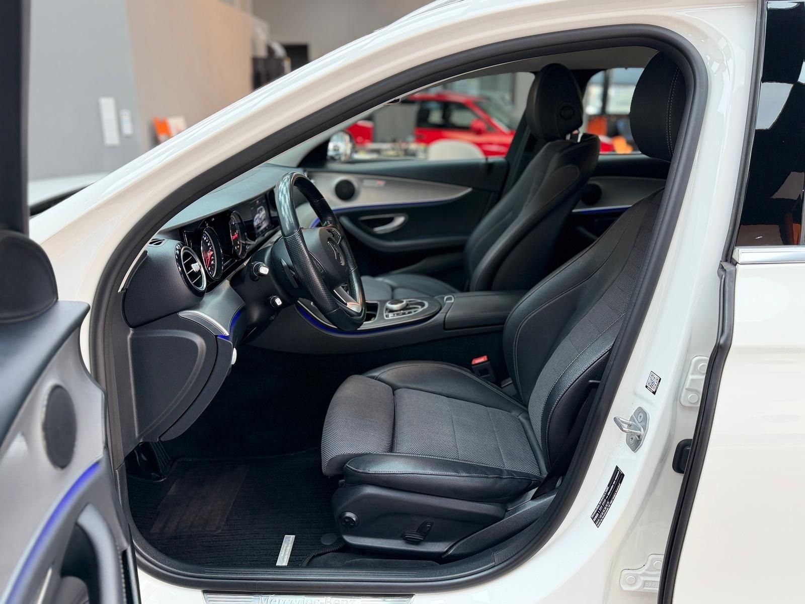 Mercedes-Benz E 220 d T-Modell |LED|SHZG|KAM|LM foto 13