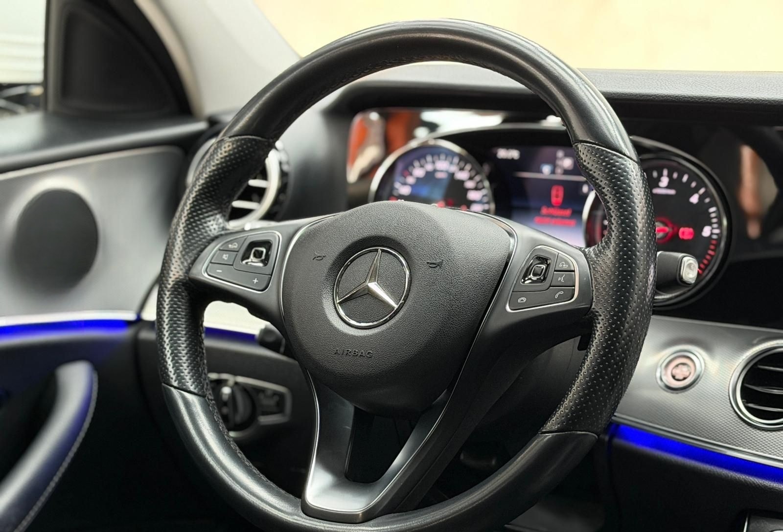 Mercedes-Benz E 220 d T-Modell |LED|SHZG|KAM|LM foto 21