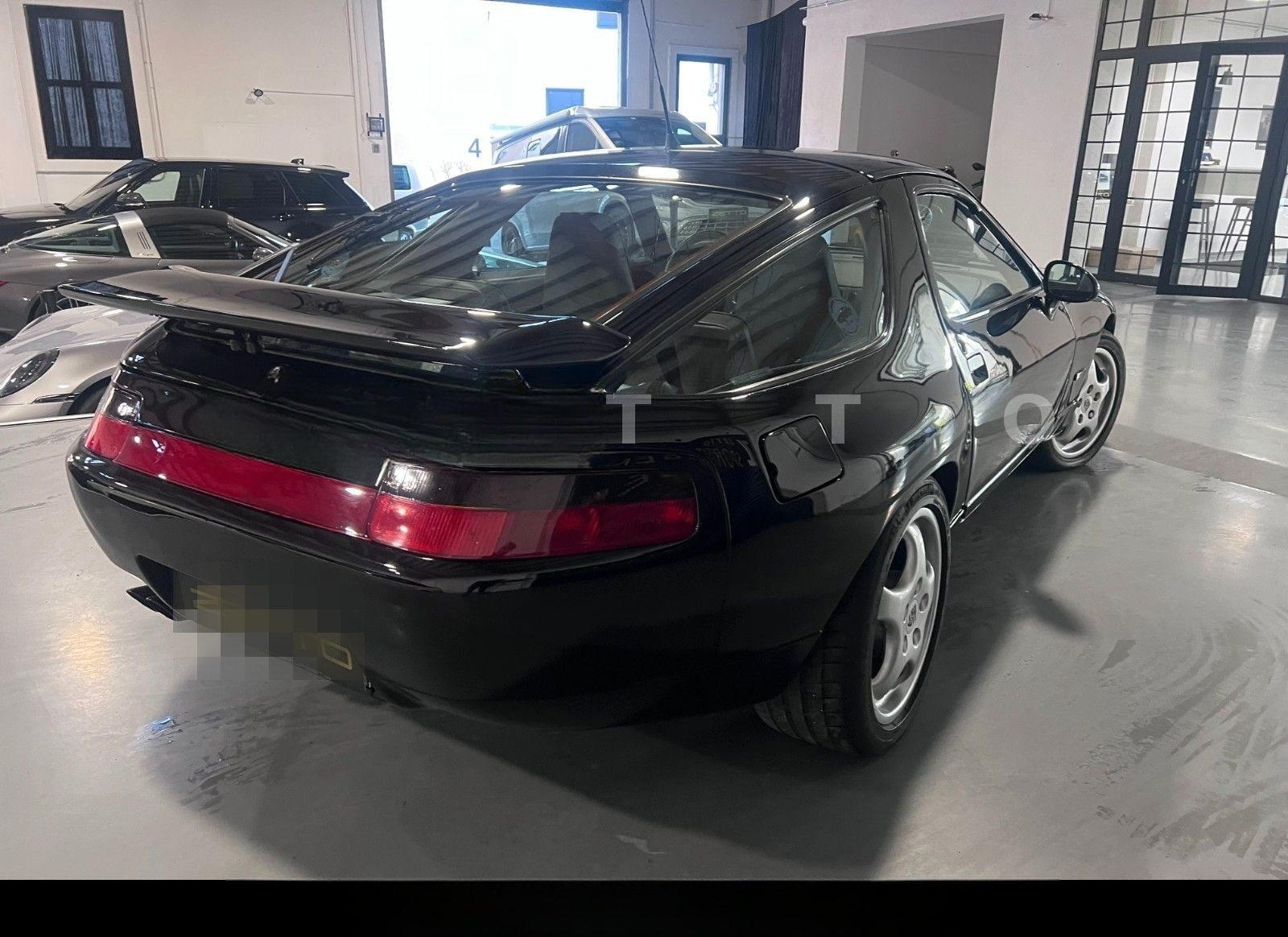 Porsche 928 GTS |Deutsches Fzg. | NOTE 2 Classic DATA foto 5