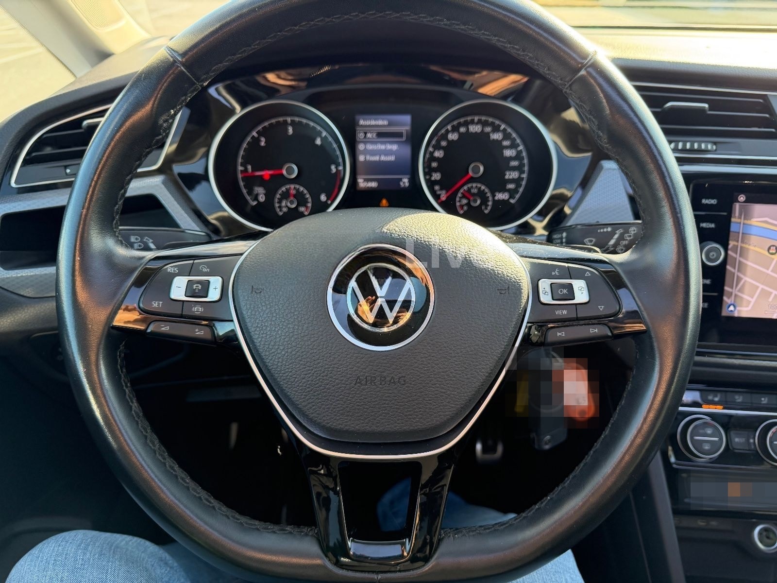 Volkswagen Touran 2.0 TDI*DSG*PANO*NAVI*LED*KAMERA*AHK*ACC* foto 8