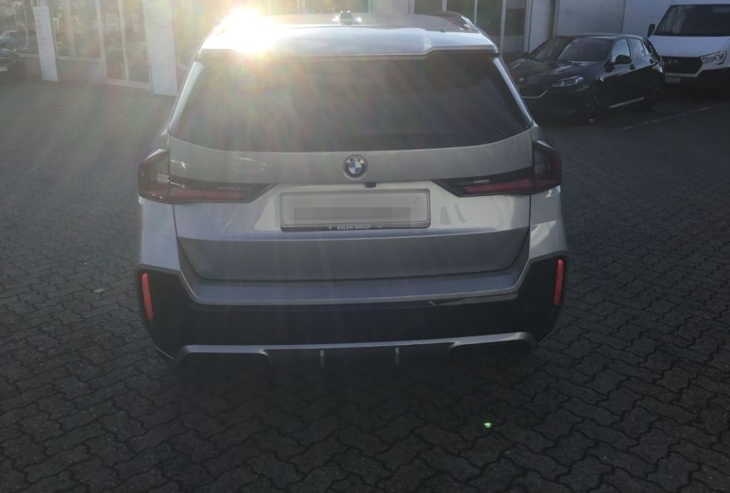 BMW X1 sD18i M-Sport 19'' AHK HUD Drive+ Park Ass AH foto 5