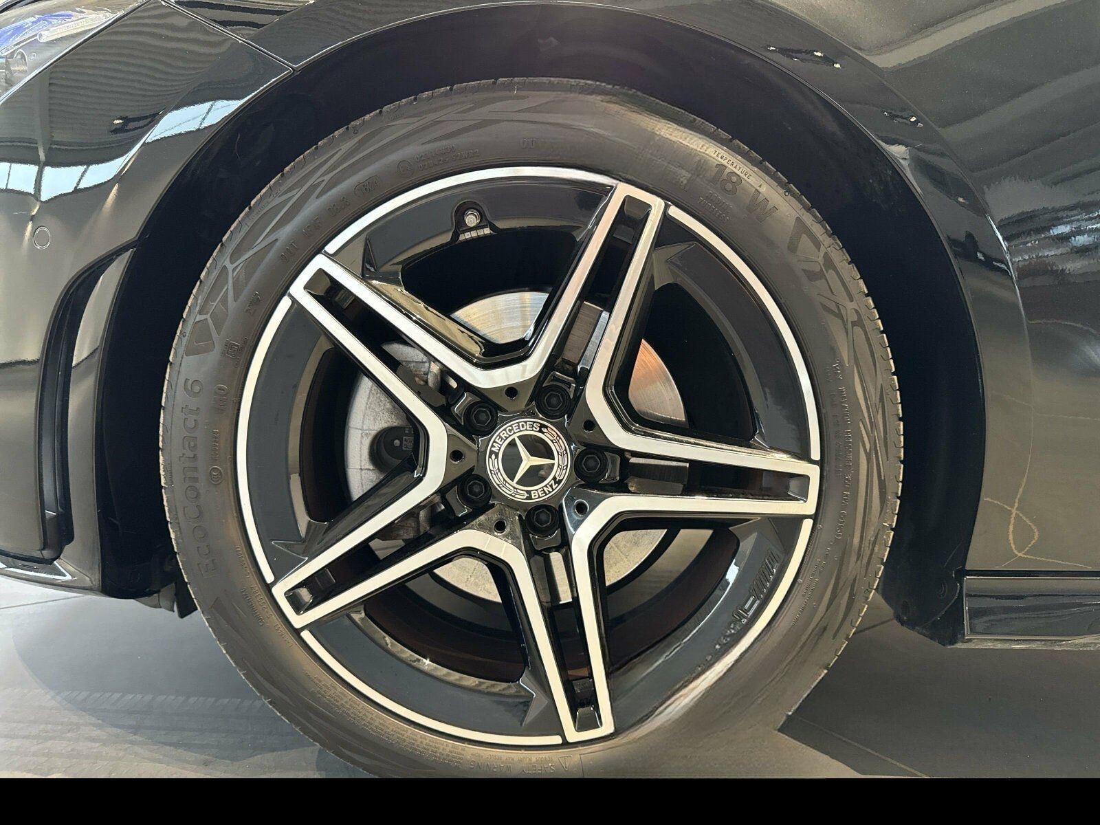 Mercedes-Benz CLA 200 4MATIC Coupé AMG/Night/Pano/LED/Kamera foto 14