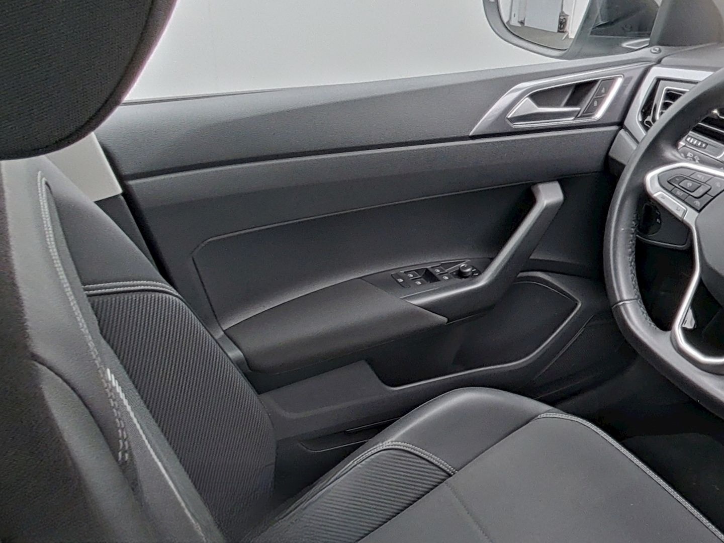 Volkswagen Taigo 1.0 TSI Style AHK NAVI KAMERA IQ-LIGHT AHZ foto 13