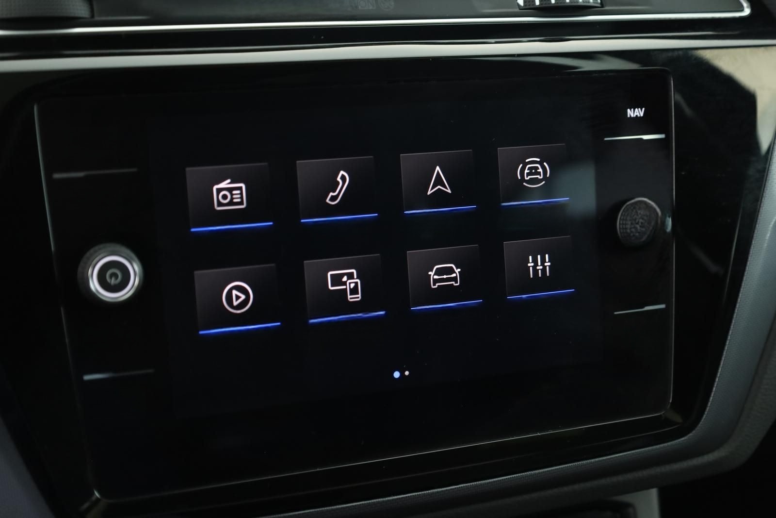 Volkswagen Touran 2.0 TDI DSG Highline R-Line 7 Pano 18 AHK foto 11