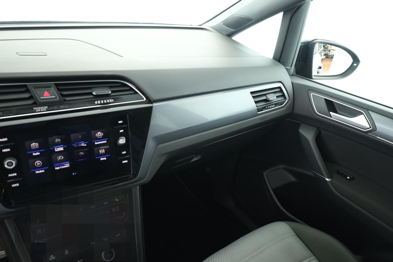 Volkswagen Touran 2.0 TDI DSG Highline R-Line 7 Pano 18 AHK foto 9