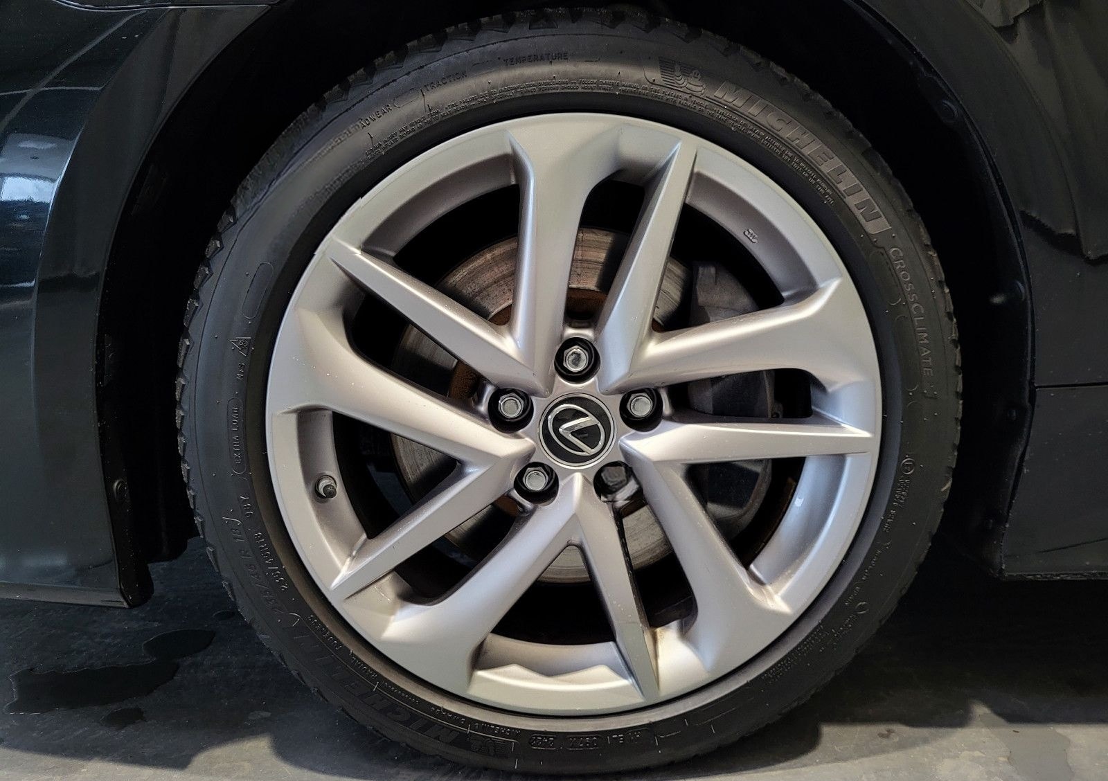 Lexus RC 300h *TOP Ausstattung* foto 21