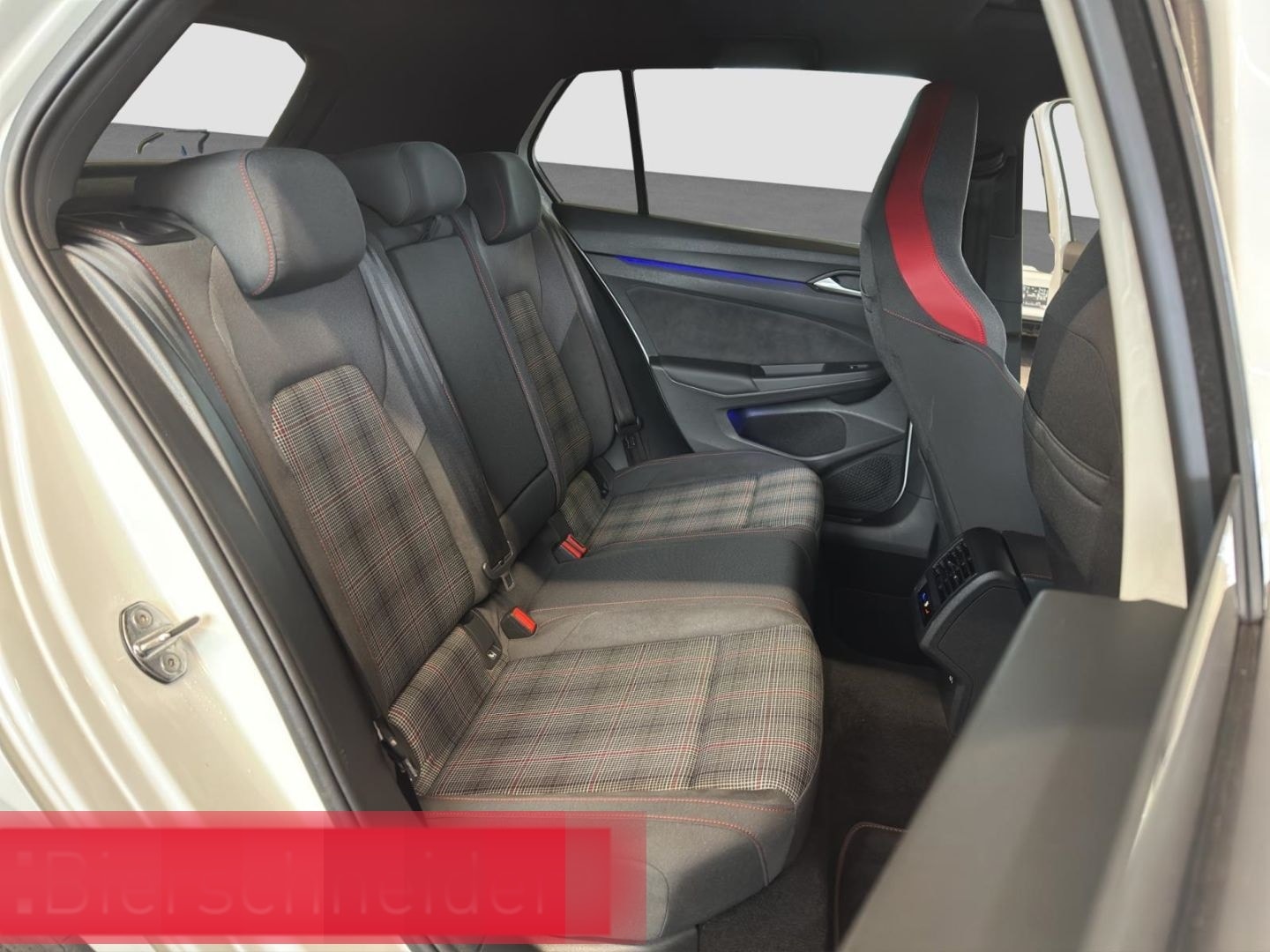 Volkswagen Golf GTI 8 2.0 TSI DSG BLACK-STYLE PANO IQ.LIGHT foto 24