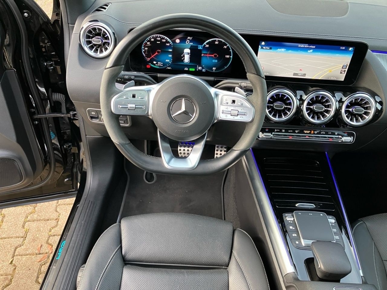 Mercedes-Benz EQA 350 4M AMG+AHK+PANO+360°+SITZKLIMA+KEYLESS+ foto 19