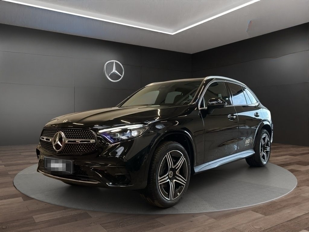 Mercedes-Benz GLC 300 de 4M EDITION AMG PANO DISTRONIC 360°AHK foto 2