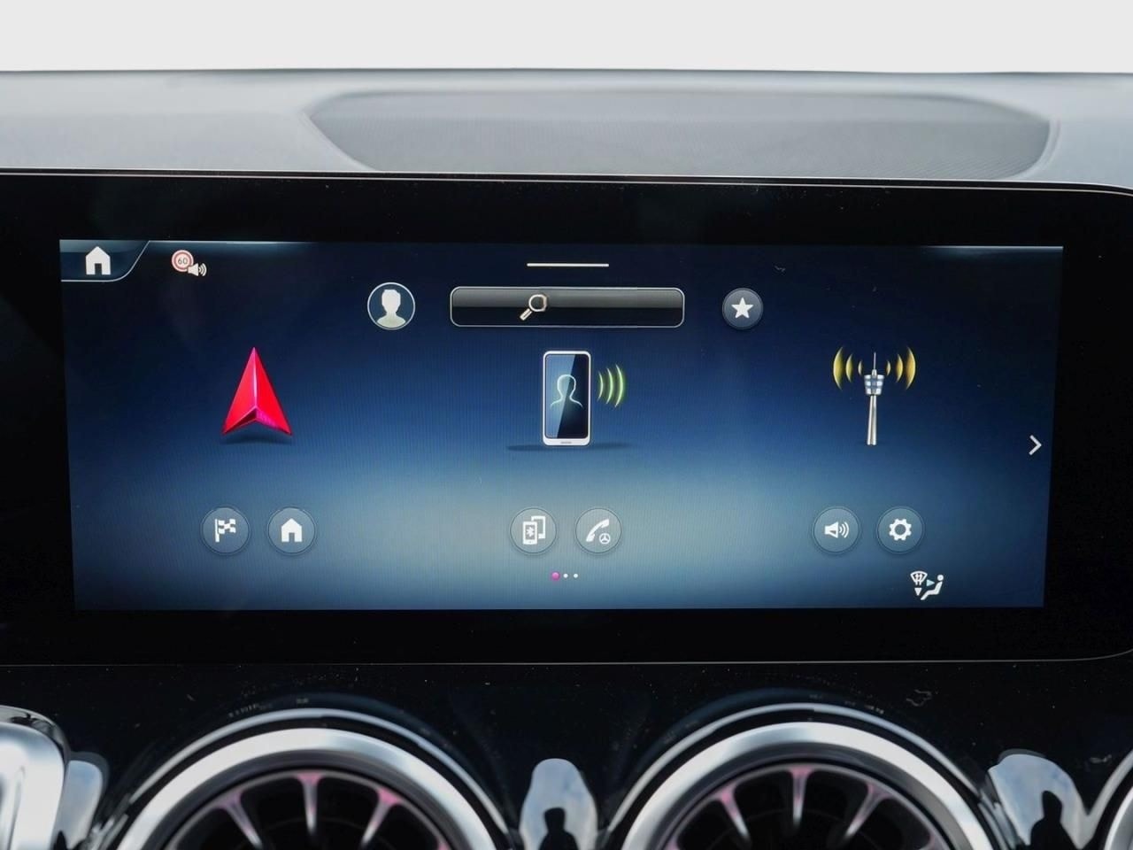 Mercedes-Benz GLB 180 AMG Night Navi Distronic AHK Kamera foto 16