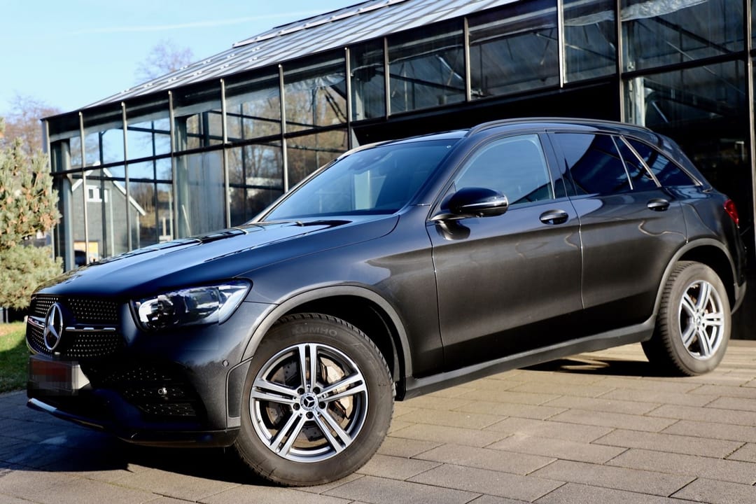 Mercedes-Benz GLC 300 e 4Matic AMG 2021