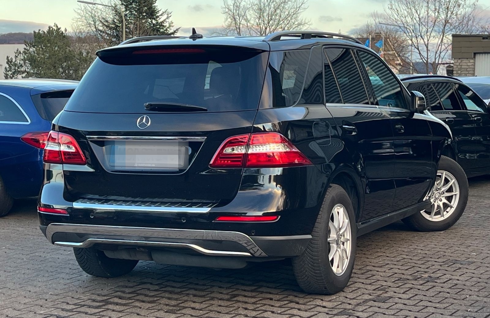 Mercedes-Benz ML 350d BlueTec AMG Int. AHK Schiebedach foto 5