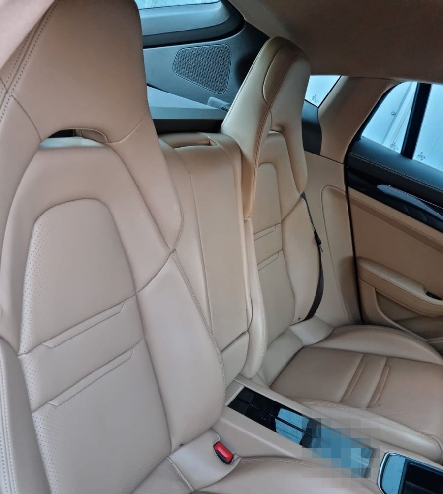 Porsche Panamera 4 foto 16