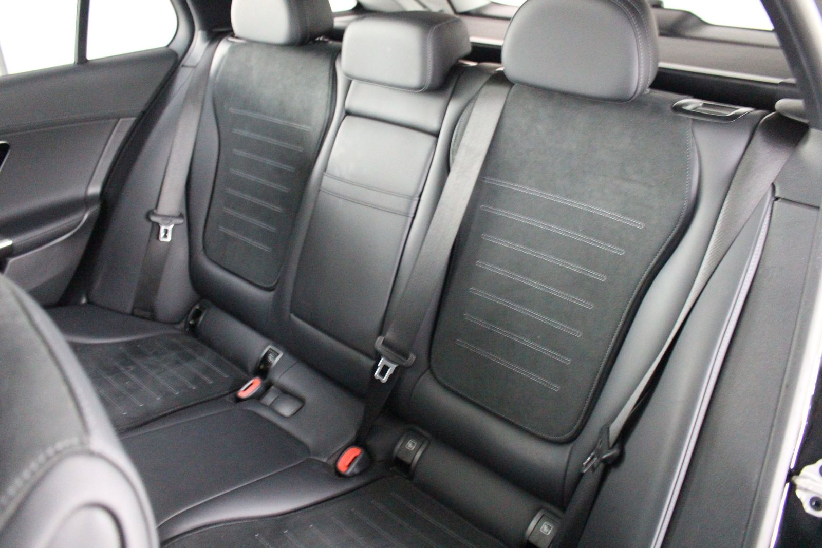 Mercedes-Benz C 200 T AMG Kamera LED AHK Panorama MBUX Ambient foto 8