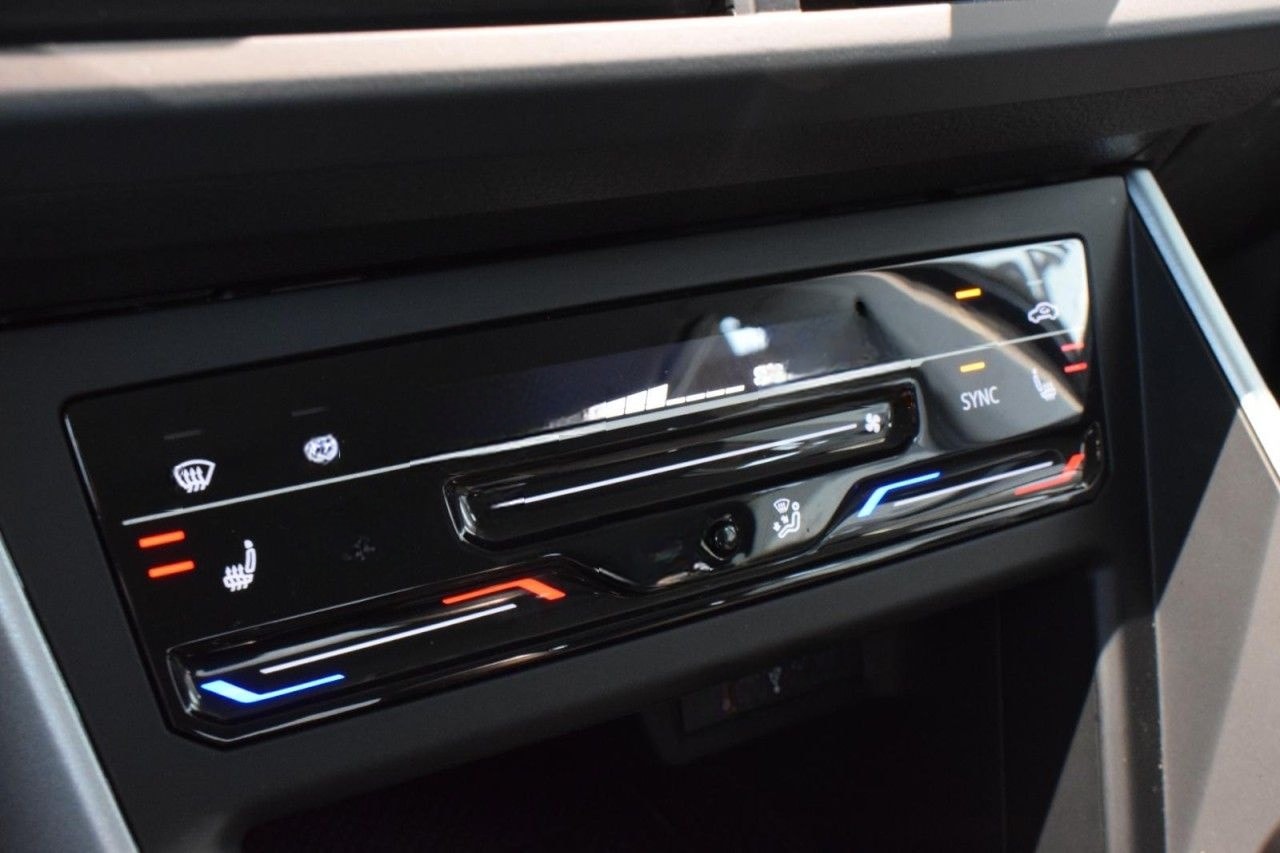 Volkswagen Taigo Goal 1.0 TSI PDC NAVI SHZ Klima Navi foto 15