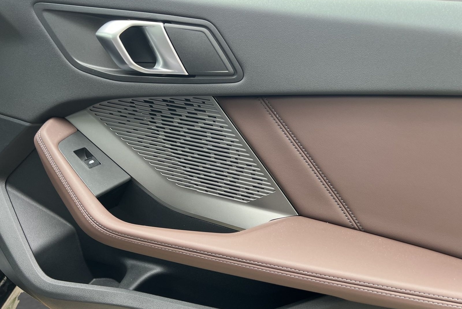 BMW 120d M SPORT DESIGN LED KOMFORTZUG RÜCKFAHR SHZ foto 19